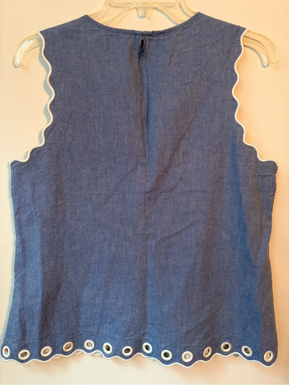 J. Crew Chambray Sleeveless Top with White Scalloped Trim and Grommets size 8